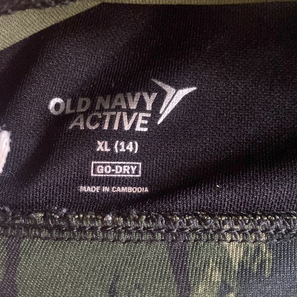 sports bra - Picture 3 of 3